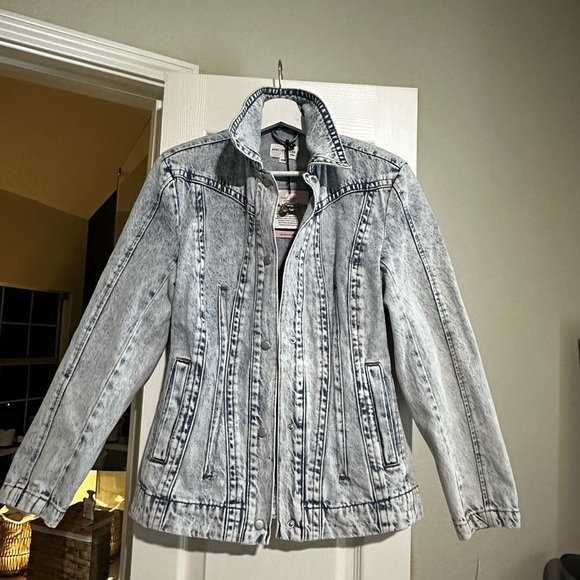 Avec Les Filles Jackets & Blazers - Avec Les Filles Light Ice Washed Denim Jacket